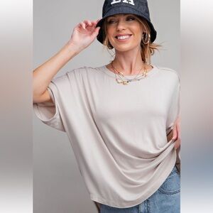 easel Relaxed Dolman Tee in Light Beige